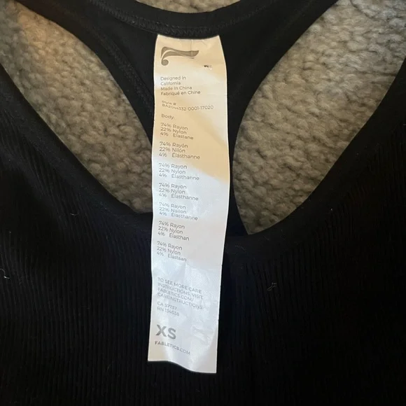 Fabletics Highneck Sports Bra - Picture 4 of 4